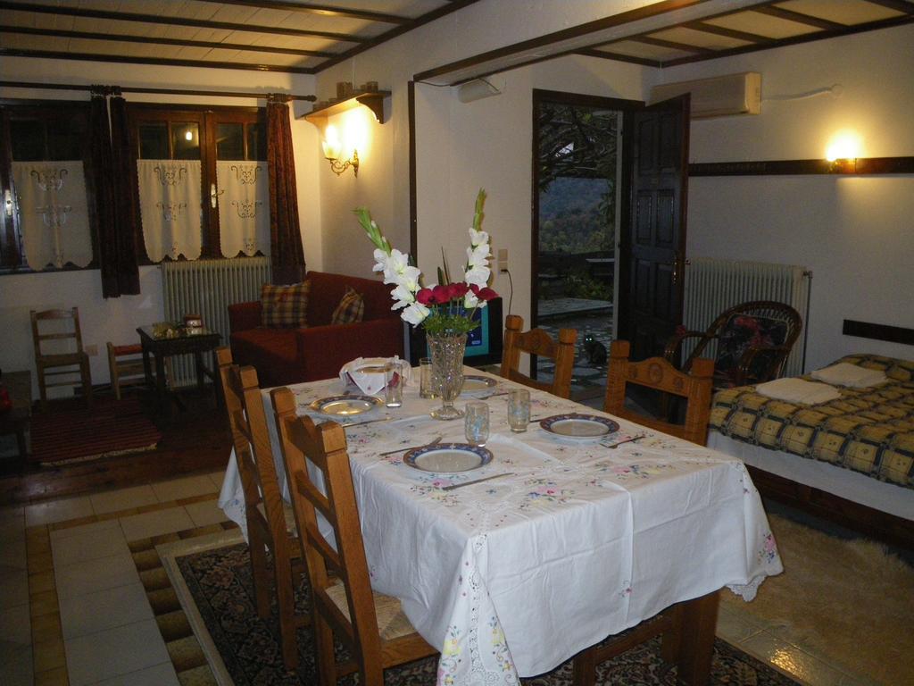 Villa Georgie Tsagarada Exterior photo